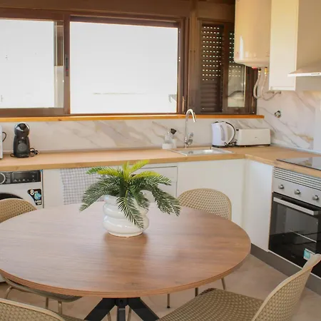 Hgb Beachside Apartment *