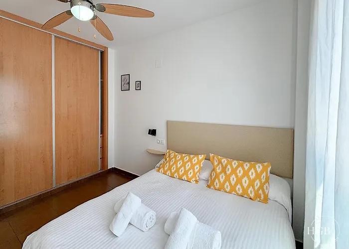 Hgb Beachside Apartman El Campello